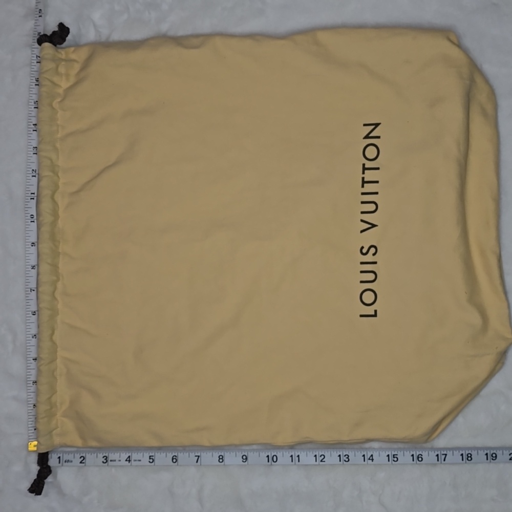 Louis Vuitton Dust Bag 17x20 - Picture 1 of 2